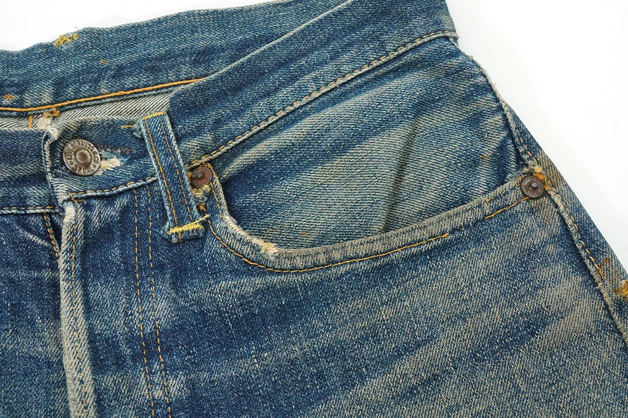 50'S LEVI'S 501XX DENIM SHORTS (APPROX.W30)