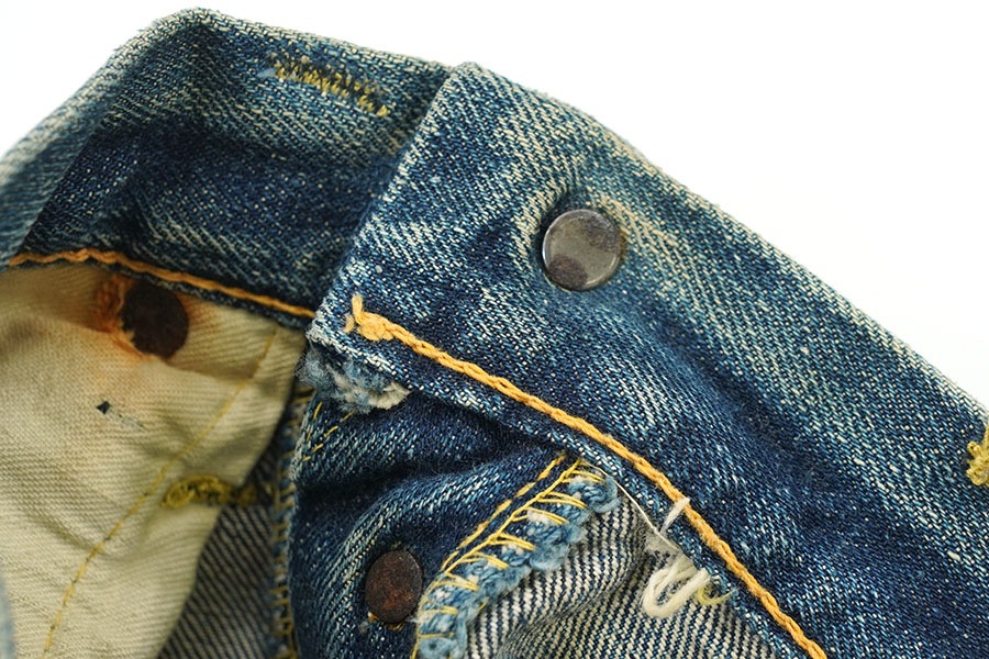 50'S LEVI'S 501XX DENIM SHORTS (APPROX.W30)