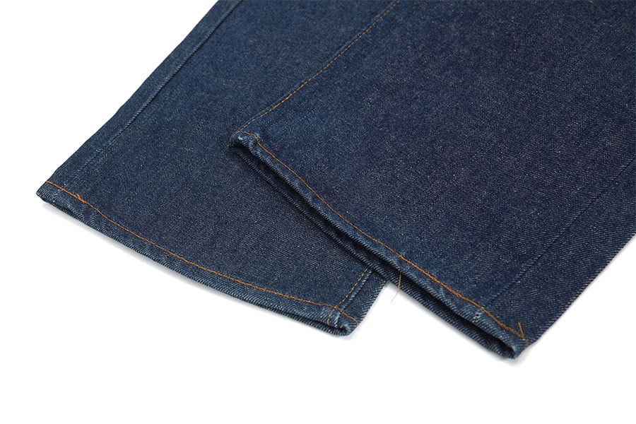 美品　濃紺　EVISU ダークブルーデニムパンツ　 赤耳34✖︎34 美品濃紺EVISU ダークブルーデニムパンツ 赤耳34✖︎34