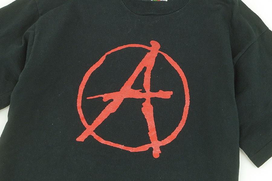 90'S FRUIT OF THE LOOM ''ANARCHY'' LOGO T SHIRT BLACK (SIZE.LARGE) 