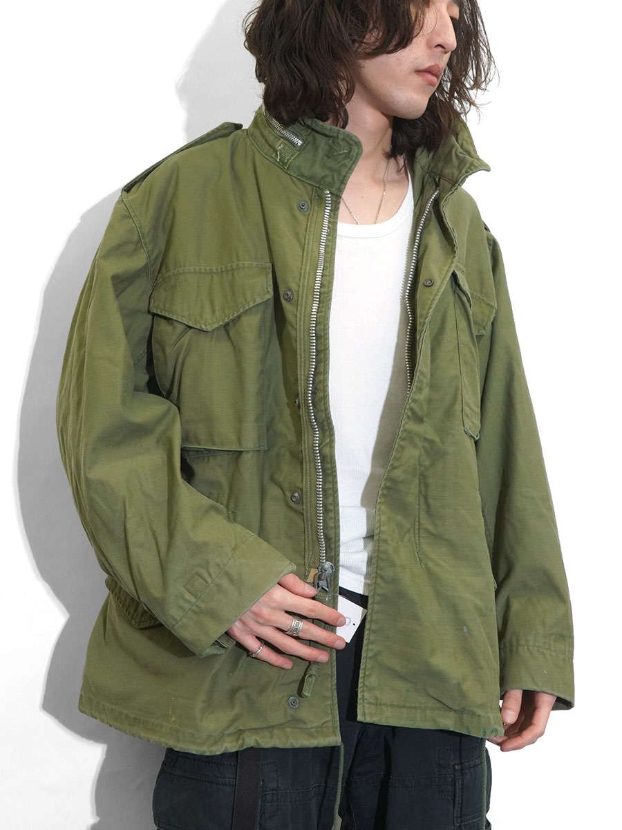 69 U.S.ARMY M-65 FIELD COAT WITH GRAY LINER (SIZE.MEDIUM-SHORT