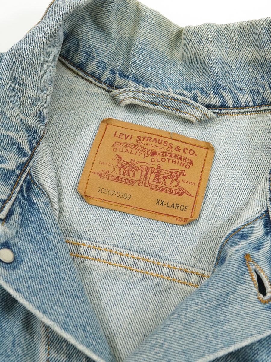 Levi's ®×Pokémon デニムジャケット LEVI'S® X POKÉMON VINTAGE FIT TRUCKER JACKET – Pit-a-Pats.com