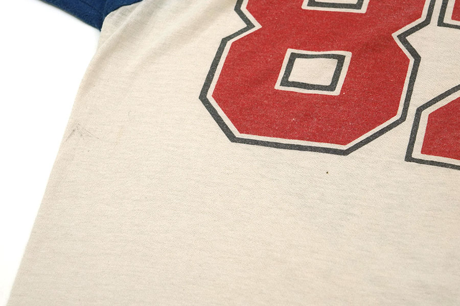 80's AC/DC ''NORTH AMERICAN TOUR/82'' RAGLAN SLEEVE T SHIRT (APPROX.MEDIUM)