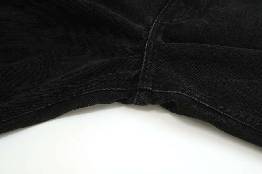 カーハート ブラックデニムパンツ 実寸(35x30位)