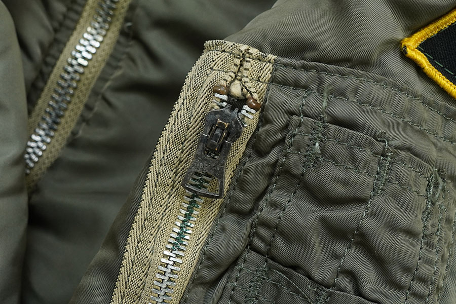 USA製 ALPHA INDUSTRIES MA-1 MIL-J-82790J フライトジャケット 表記(M