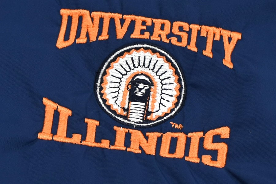 90's 青刺繍タグ チャンピオン ''UNIVERSITY ILLINOIS'' ハーフジップナイロンプルオーバー 表記(XXL) USA製