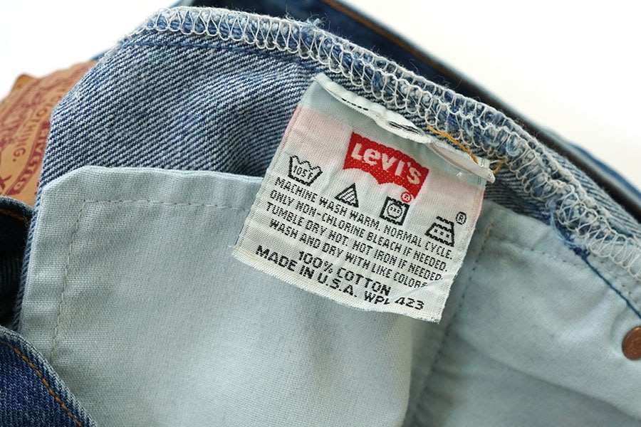 90'S LEVI'S 501 BLUE JEANS (SIZE. W36 L30) MADE IN USA | SOLD OUT