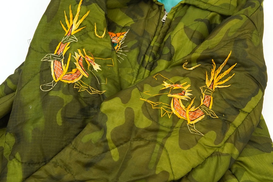 70'S ''BIEN HOA LONG BINH VIET-NAM 69-70'' CAMOUFLAGE VIET NAM JACKET (APPROX.MEDIUM)