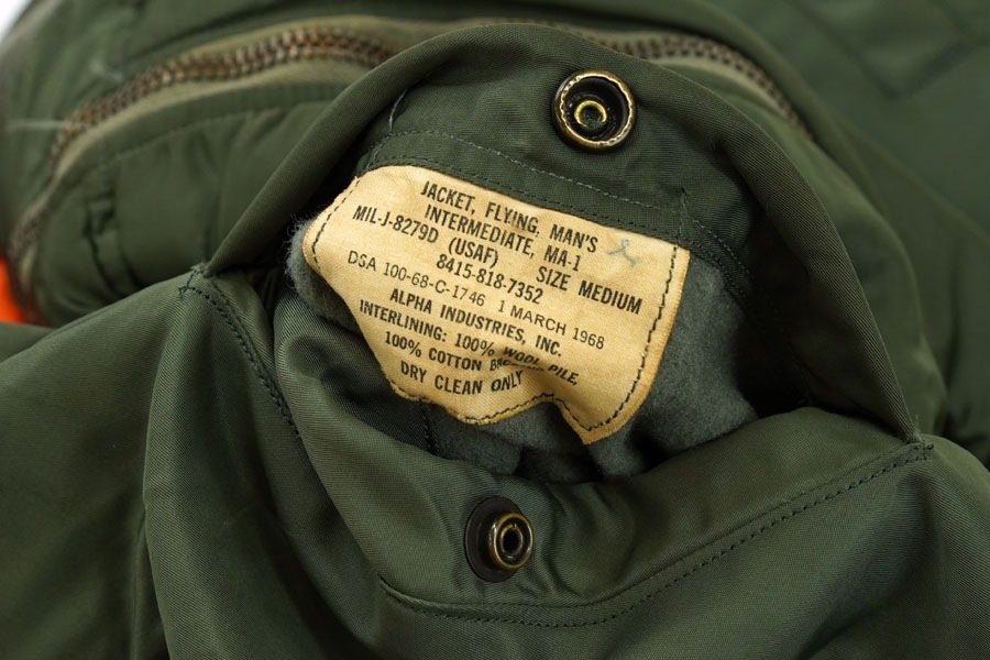 68s US AIR FORCE MA-1 フライトジャケット　8279D 68 U.S.AIR FORCE MA-1 MIL-J-8279D フライトジャケット 表記