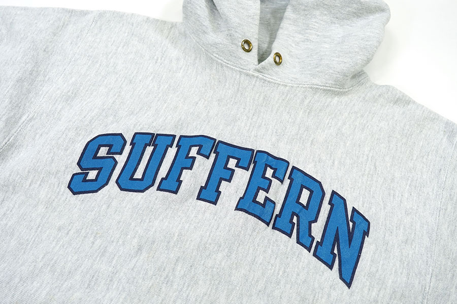90's 刺繍タグ チャンピオンRW グレー 90's 刺繍タグ チャンピオンRWパーカ ''SUFFERN'' グレー 表記