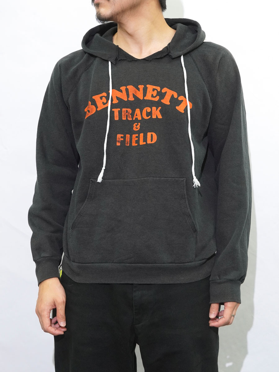 80's～ ''BENNETT TRACK & FIELD'' スウェットパーカ ブラック！実寸(L位)
