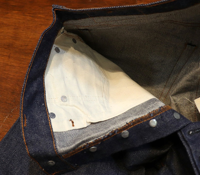 1980s DEAD STOCK , Levis 501 SINGLE x CHAIN , Size W32 L38