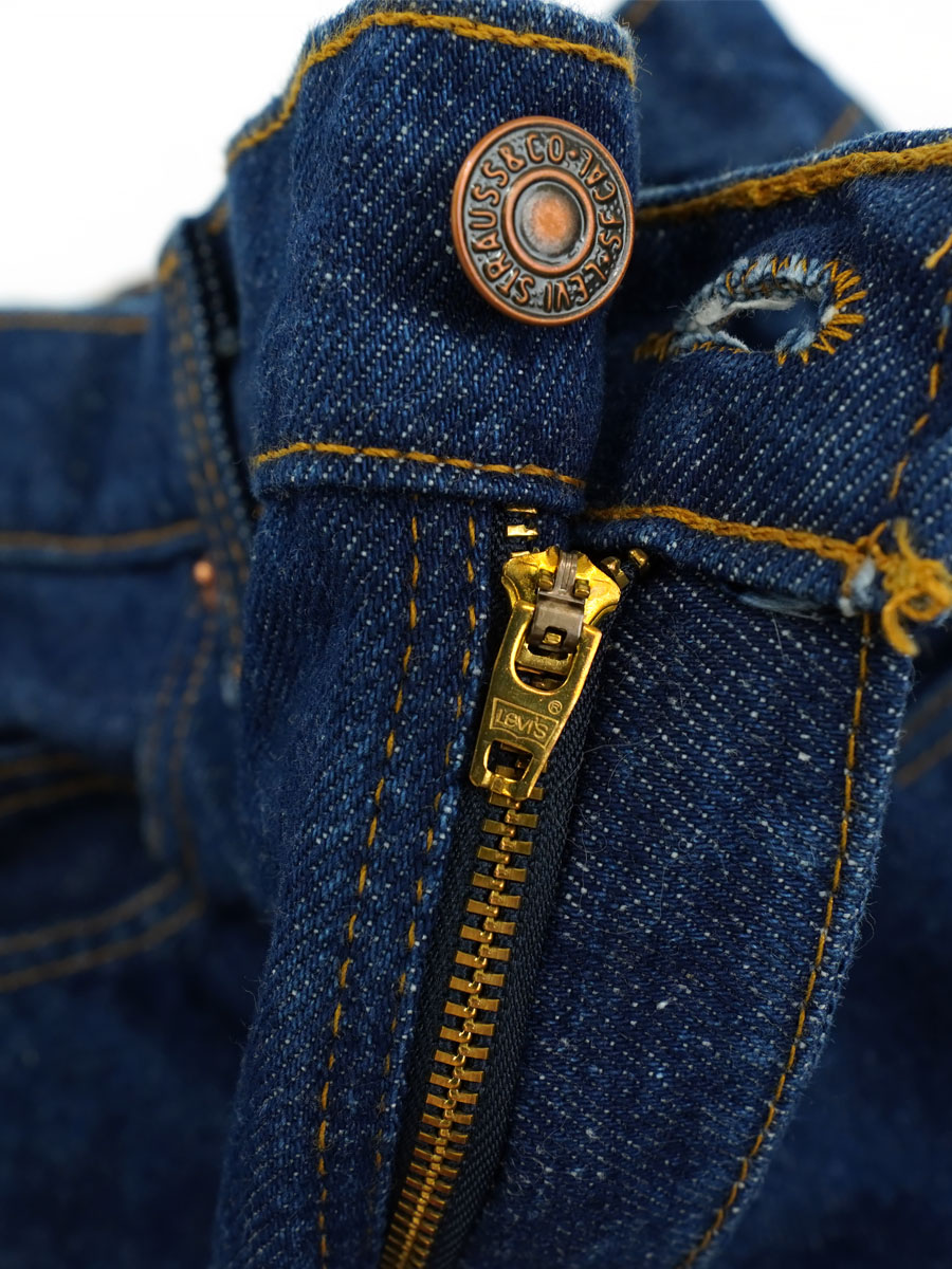 90'S LEVI'S 505 BLUE JEANS WITH ORANGE TAB (SIZE. W36 L30) MADE IN
