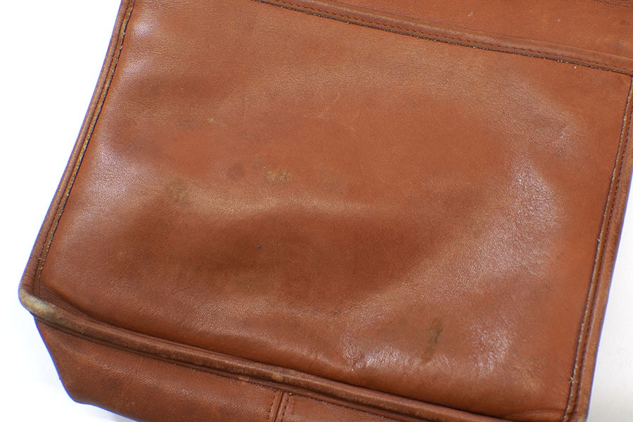 COACH LEATHER SHOULDER BAG  CAMEL MADE IN USA