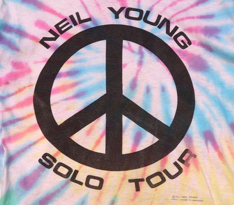 1980s NEIL YOUNG , Size M
