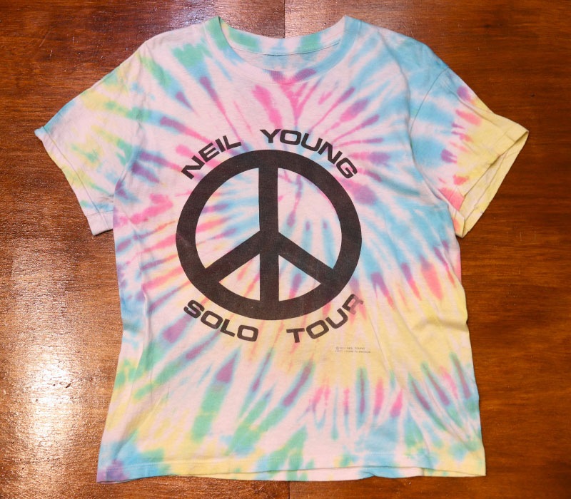 1980s NEIL YOUNG , Size M