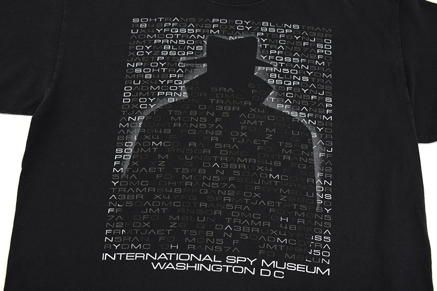  Man Tシャツ 黒肖像画　 World 国立スタジアムグッズ 00's All Sport ''INTERNATIONAL SPY MUSEUM WASHINGTON DC