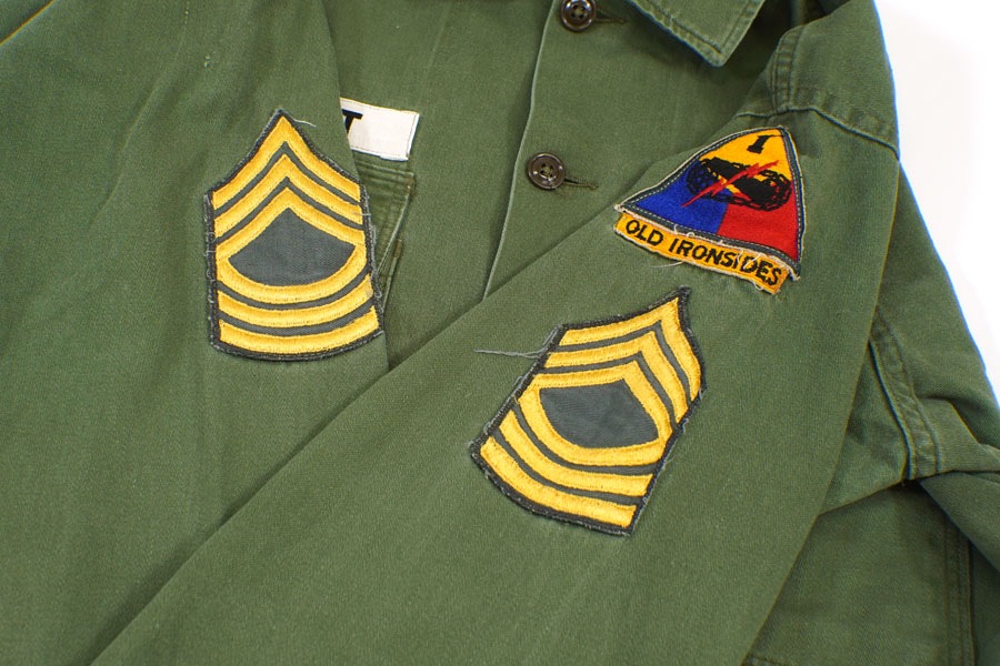 60's～ U.S.ARMY ユーティリティシャツ 階級章付き 実寸(15位)