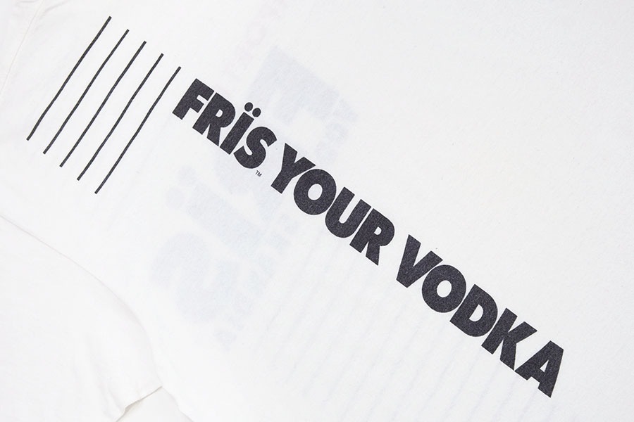 90's anvil ''IMPORTED FRIS VODKA SKANDIA'' ウォッカ プリントTシャツ 白 表記(L) USA製