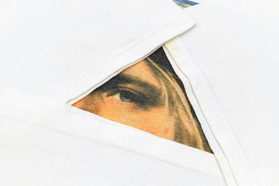 90's giant ''KURT D. COBAIN 1967-1994'' フォトプリントTシャツ 表記(L)