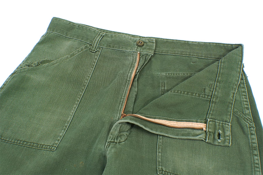 70s　ベイカーパンツ　ジッパーフライ こんにちは🌥️ 本日入荷分より、1960〜70年代のベイカーパンツをWEB