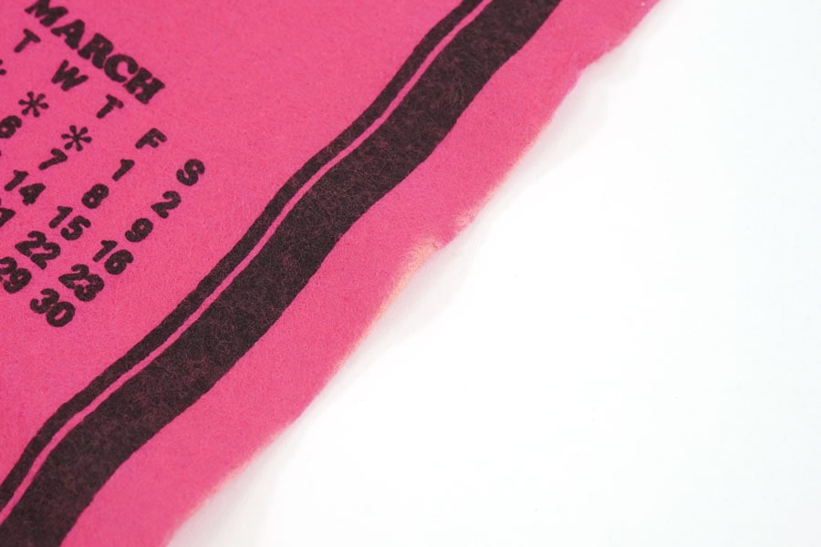 70's PEANUTS ''SNOOPY1974'' カレンダー付 ペナント ショッキングピンク