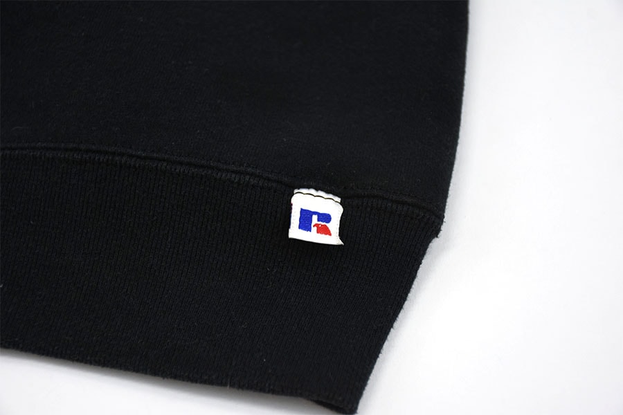 90sRUSSELL ATHLETIC USA製 スウェット　ブラック　無地 90s USA製 RUSSELLラッセル 無地 前V スウェット 黒 XL
