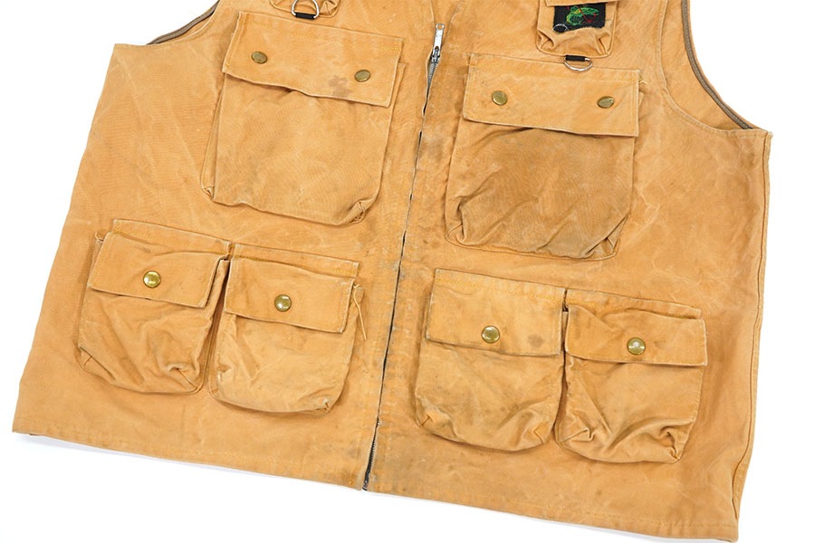 【新品タグ付】Columbia フィッシングベスト Mサイズ　早い者勝ち Columbia（コロンビア） ベスト レディース メンズ フィッシングベスト