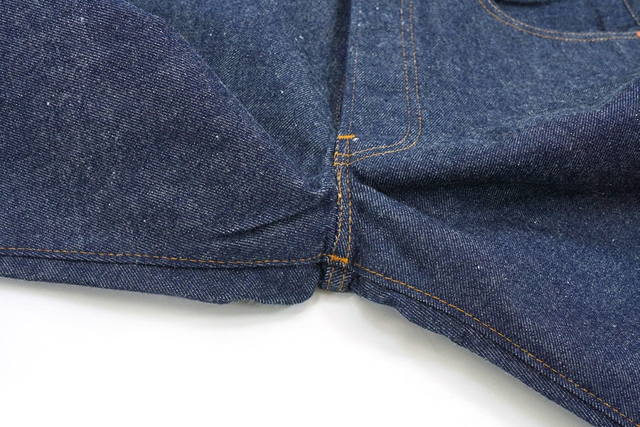 美品　濃紺　EVISU ダークブルーデニムパンツ　 赤耳34✖︎34 美品 濃紺 EVISU ダークブルーデニムパンツ 赤耳34✖︎34 美品