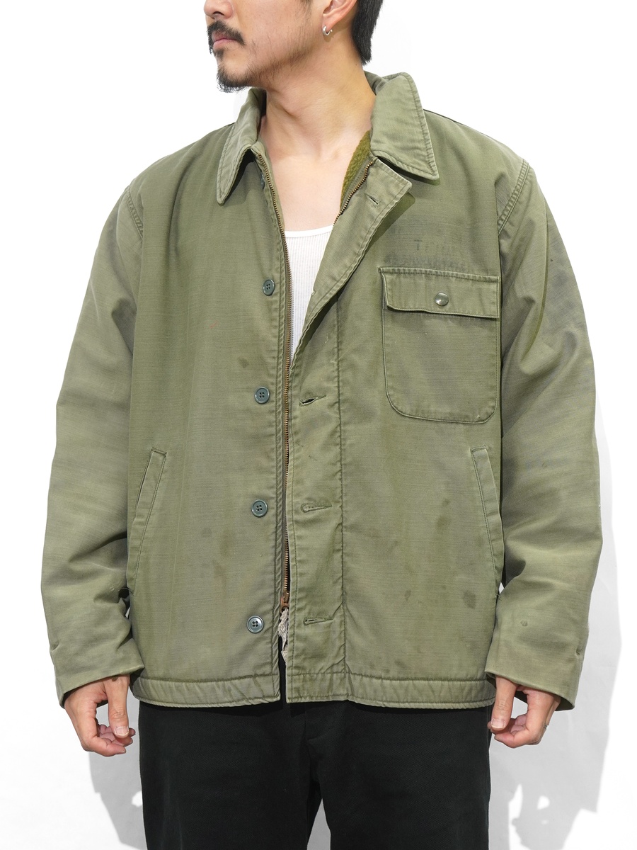 '85 U.S.NAVY A-2デッキジャケット 表記(LARGE) ステンシル