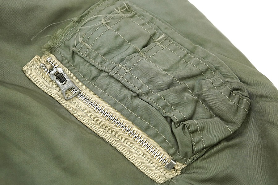 USA製 ALPHA INDUSTRIES L-2B MIL-J-7448J 表記(X-LARGE)