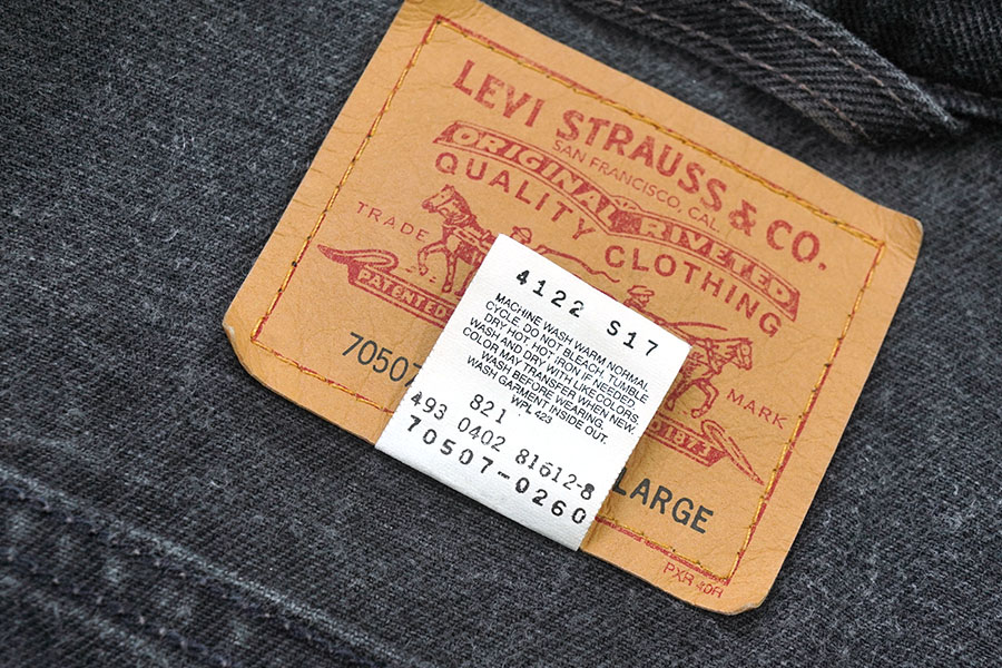 00'S LEVI'S 70507 BLACK DENIM JACKET (SIZE.XLARGE) MADE IN MEXICO