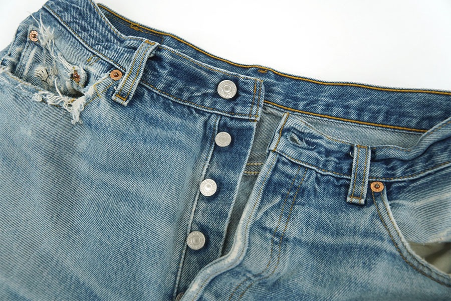 00'S LEVI'S 501 DAMAGE！ JEANS (SIZE.W34 L30) MADE IN USA