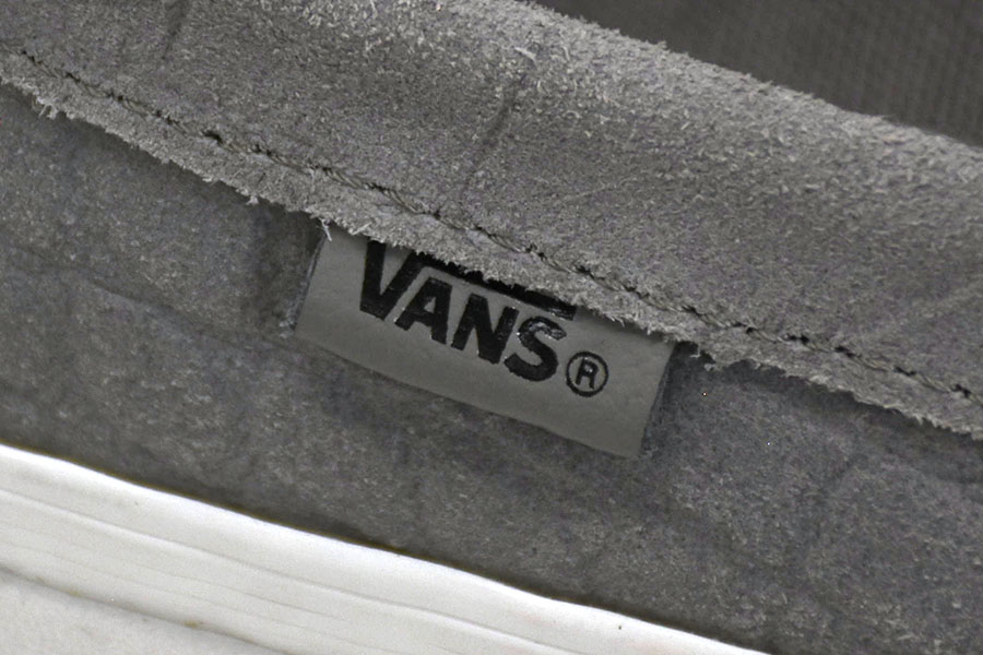 未使用 VANS クロコダイル柄 ローファー ライトグレー 表記(8.5)