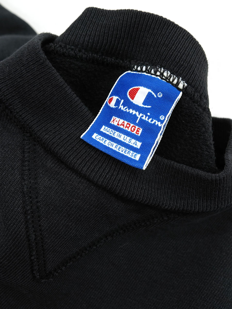 90's 青刺繍タグ チャンピオン ロゴ刺繍 前Vスウェット 黒 表記