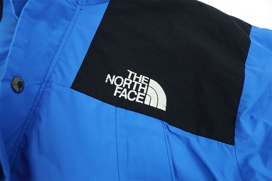 THE NORTH FACE FUTURELIGHT Mサイズ 青 THE NORTH FACE FUTURELIGHT Mサイズ 青 90's THE NORTH FACE