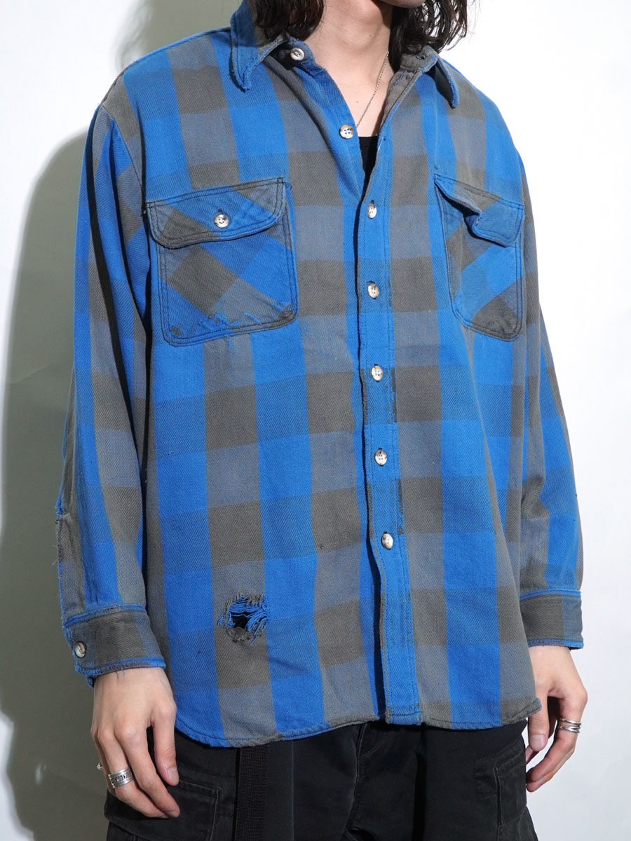 90's ST JOHN'S BAY PLAID FLANNEL SHIRT BLUE/BLACK (SIZE.X LARGE