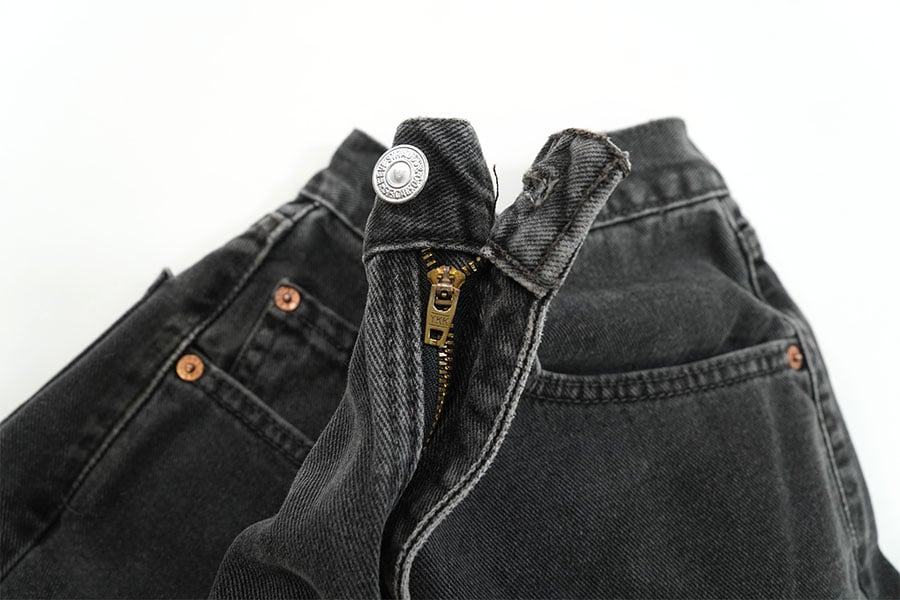 00'S LEVI'S 550 BLACK JEANS (SIZE.W32 L30) MADE IN MEXICO | NEW