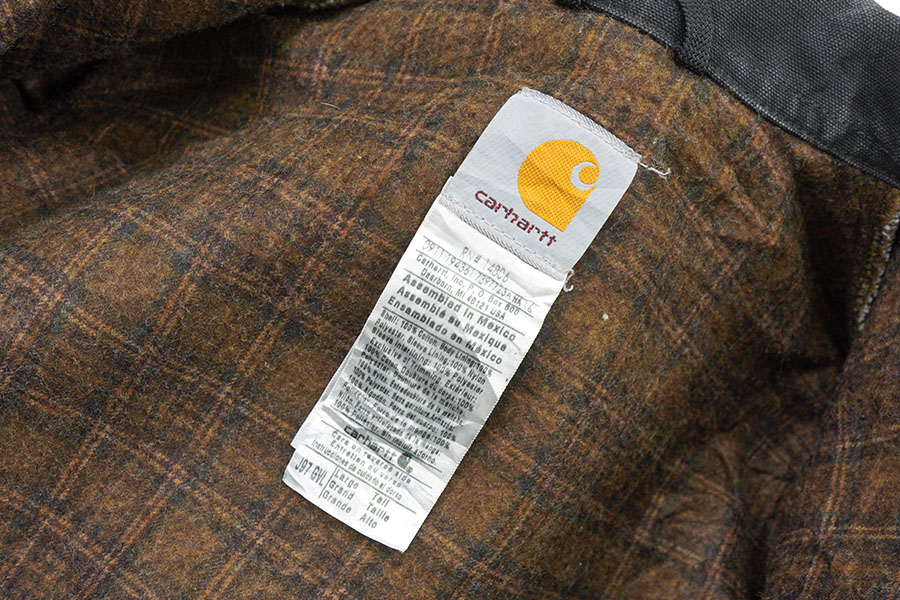 カーハート ブランケットライナー デトロイトジャケット グラベル 表記