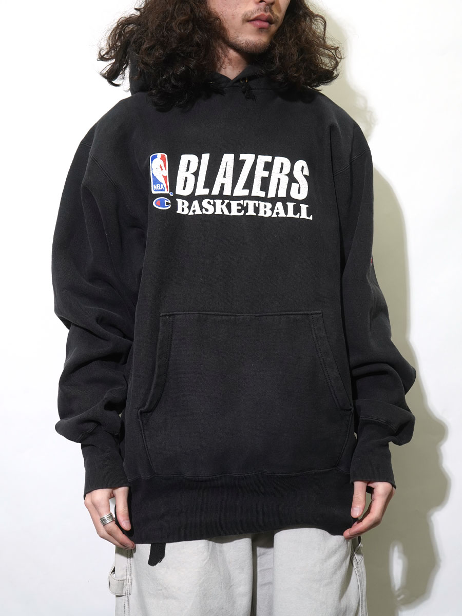 90's 刺繍タグ チャンピオンRWパーカ ''NBA BLAZERS'' ブラック 表記(L