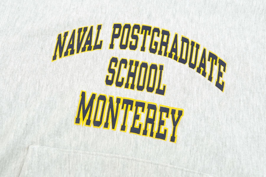 90's 刺繍タグ チャンピオンRWパーカ ''NAVAL POSTGRADUATE SCHOOL MONTEREY'' 3段プリント 表記(L) USA製