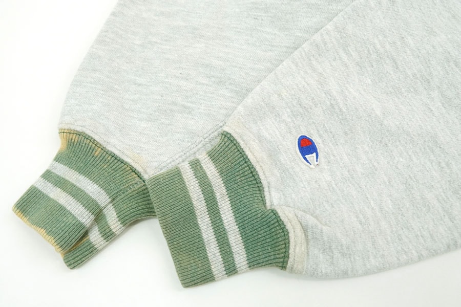 90'S CHAMPION REVERSE WEAVE ''MACALESTER COLLEGE'' RIB LINE (SIZE.X LARGE) MADE IN USA