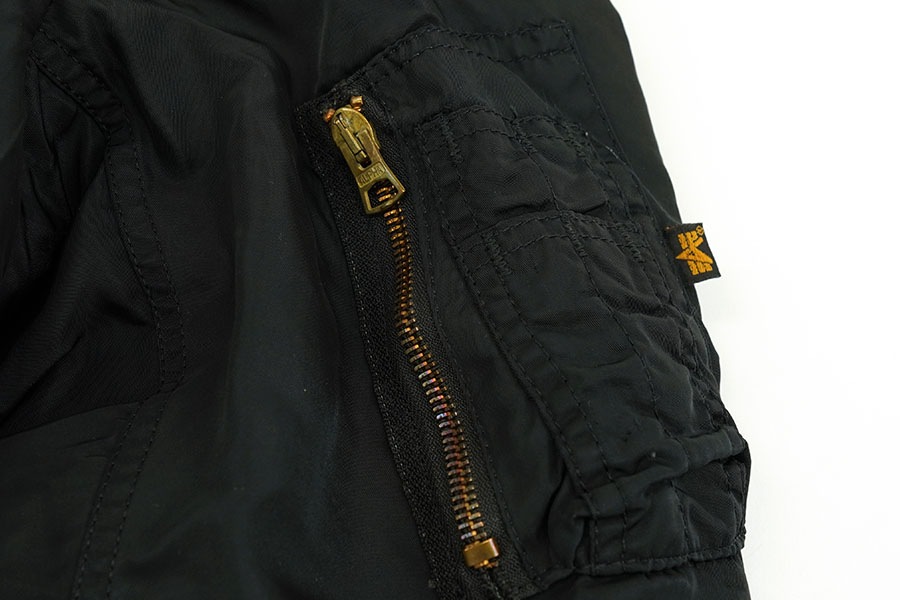 ALPHA INDUSTRIES MA-1 MIL-J-82790J FLIGHT JACKET BLACK (SIZE.LARGE