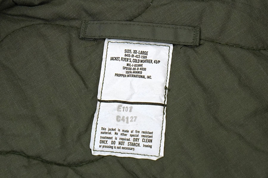 U.S. AIR FORCE フライトジャケット Mサイズ 00 U.S. AIR FORCE CWU-45/P MIL-J-83388E フライトジャケット 表記(XX