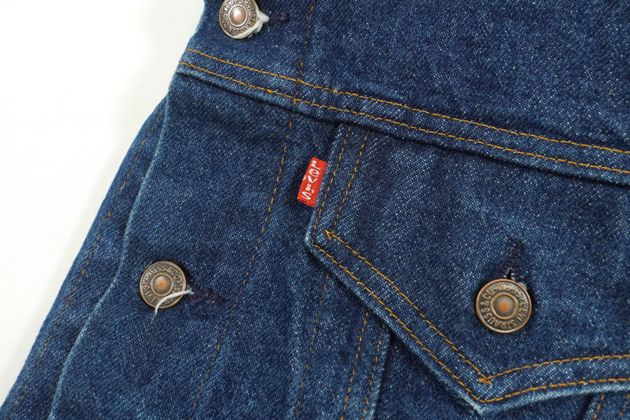 【42】Levi's 80's 70506 デニムシャケット 4th フランス製 80's Levi's 70506 4ポケット デニムジャケット 濃青 表記(42) USA製
