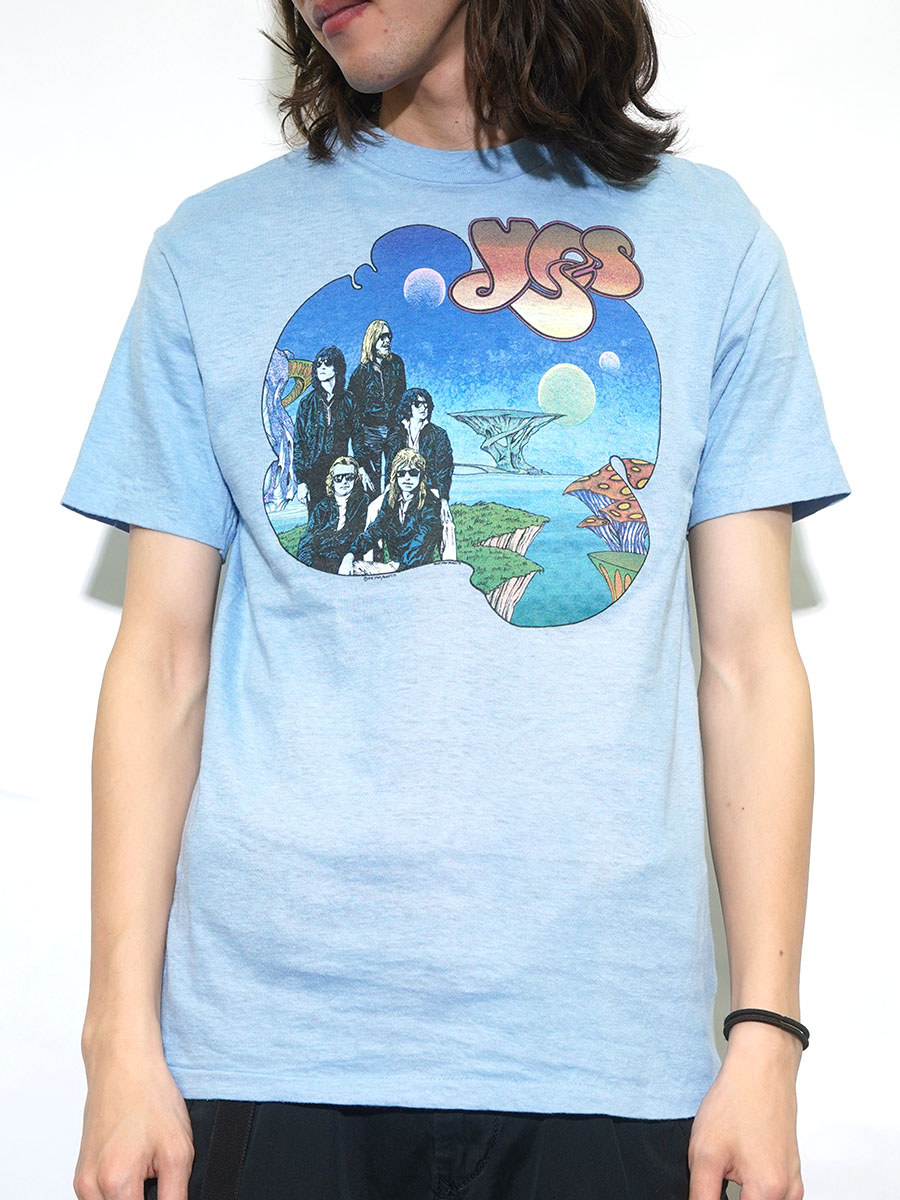 70'S HANES ''YES'' T SHIRT (SIZE.MEDIUM) | NEW ITEM | | BerBerJin