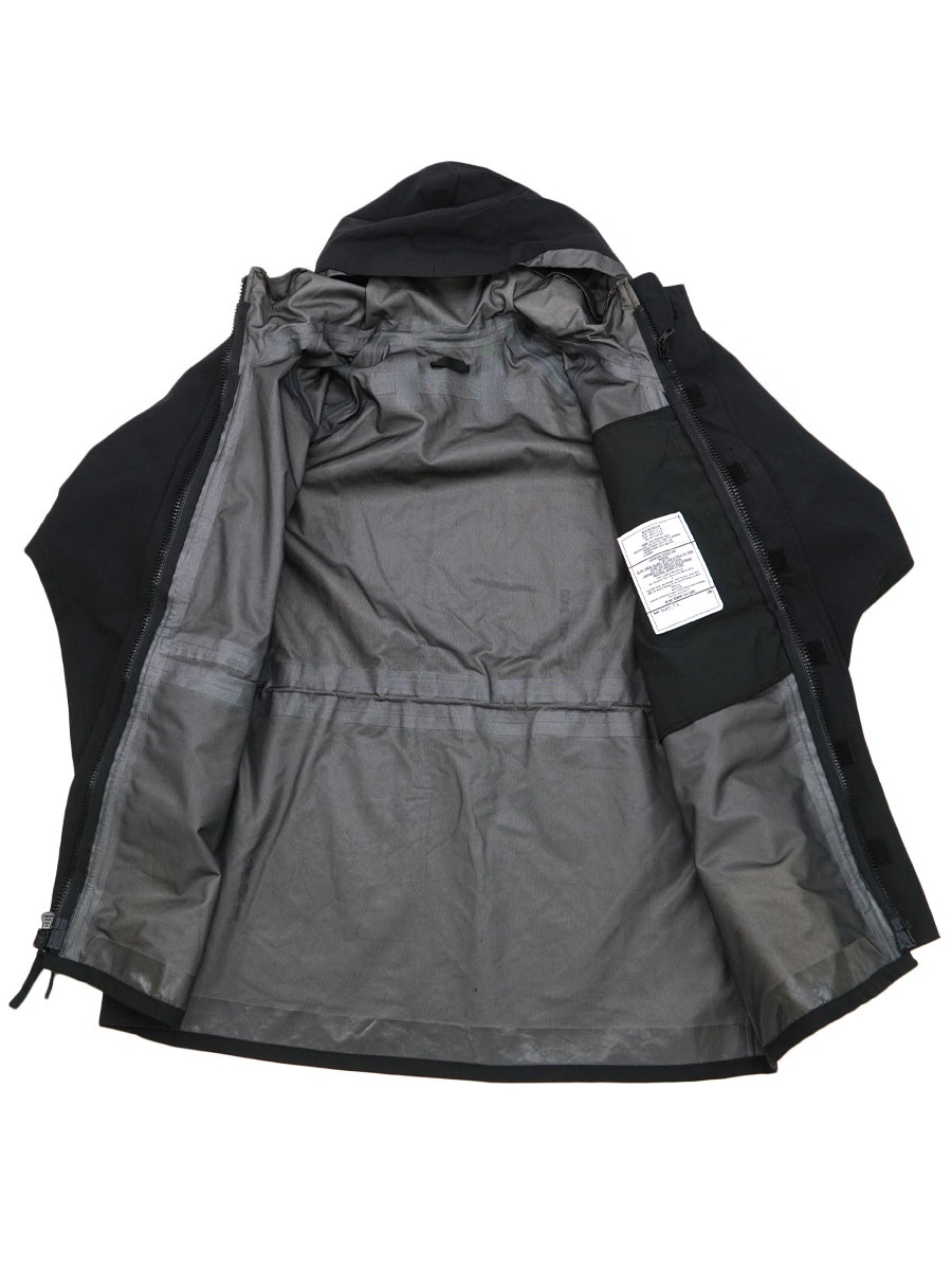 18 U.S.NAVY GORE-TEX COLD WEATHER PARKA BLACK (SIZE.MEDIUM-REGULAR