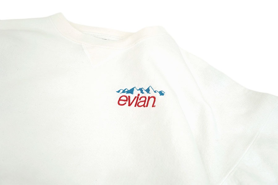 90's TIME OUT ''evian'' 刺繍ロゴ 前Vスウェット ホワイト 表記