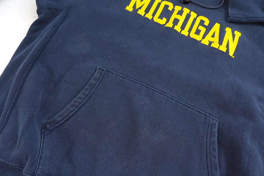 90's 刺繍タグ チャンピオンRWパーカ ''MICHIGAN'' 表記(XL) USA製
