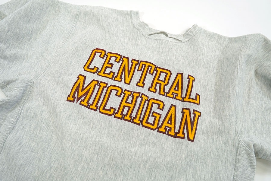90's 刺繍タグ チャンピオンRW ''CENTRAL MICHIGAN'' グレー 表記(XL) USA製